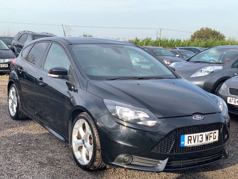 Used FORD FOCUS in Milton Keynes, Buckinghamshire | Woburn ...